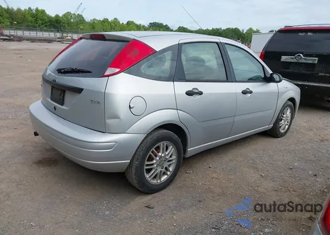 2005 Ford Focus Zx5 из США, поврежденный, VIN 3FAFP37N05R132259